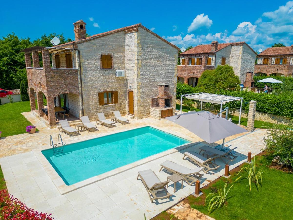 Svetvinčenat Paradise Villas Istria מראה חיצוני תמונה